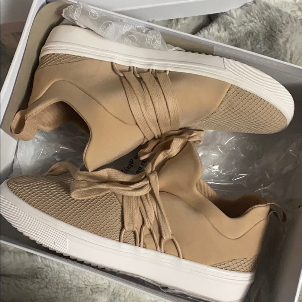 Steve Madden Lancer Blush Sneaker